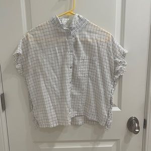 black and white Very J shirt